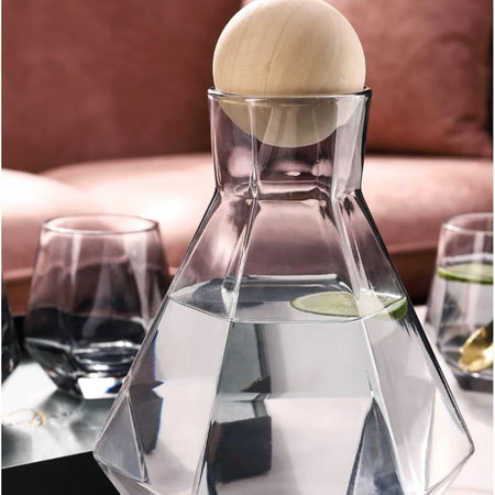 Carafa cu 6 pahare in forma de diamant